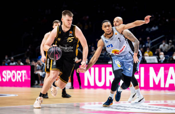 其中最为传 其中最为传