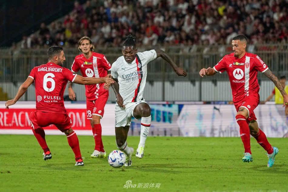 赛场温情 赛场温情